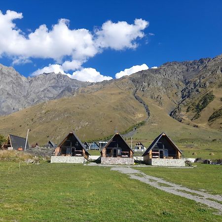 Kera Cottages Kazbegi Екстериор снимка