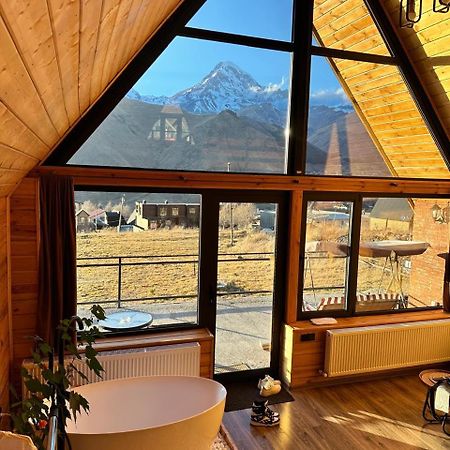 Kera Cottages Kazbegi Екстериор снимка