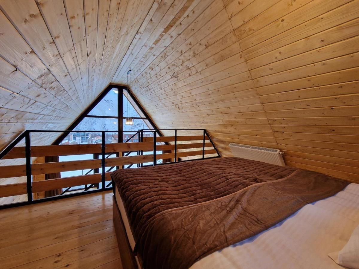 Kera Cottages Kazbegi Стая снимка