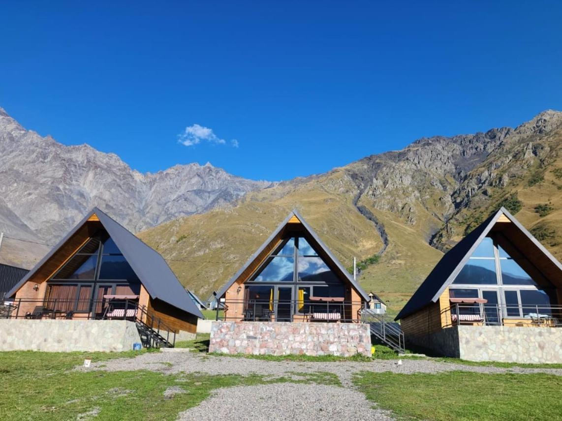 Kera Cottages Kazbegi Екстериор снимка